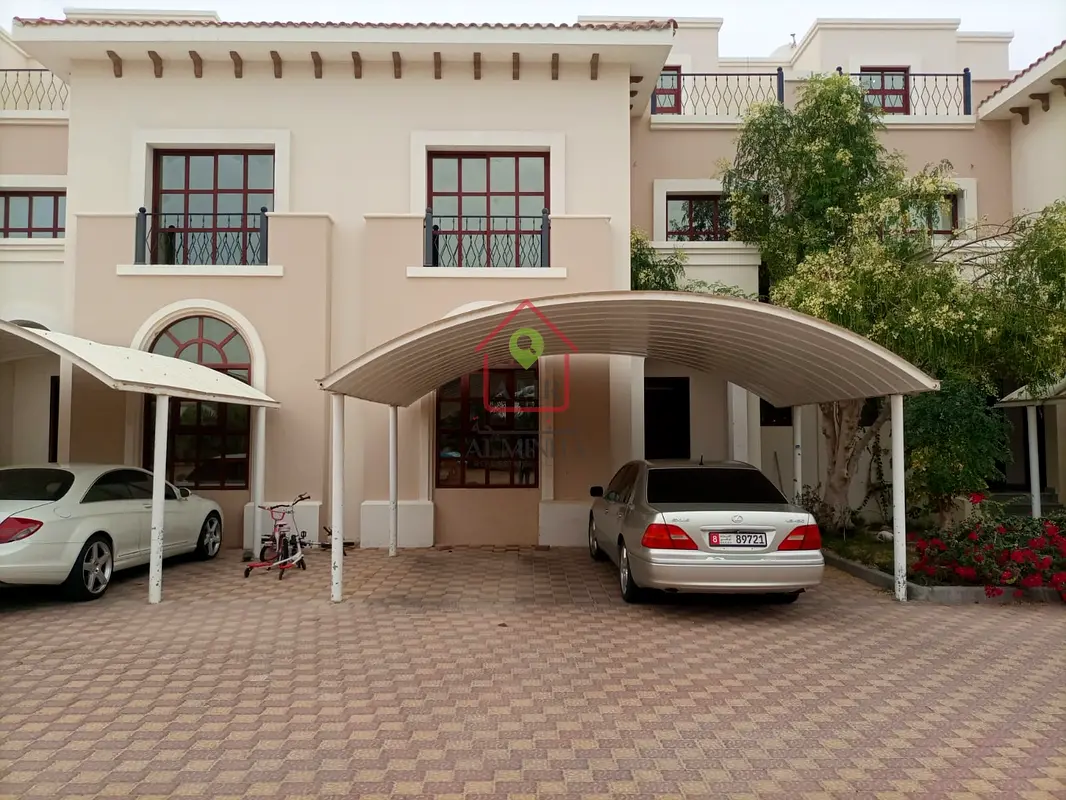 4BHK| Duplex  Compound Villa| Shaded Parking