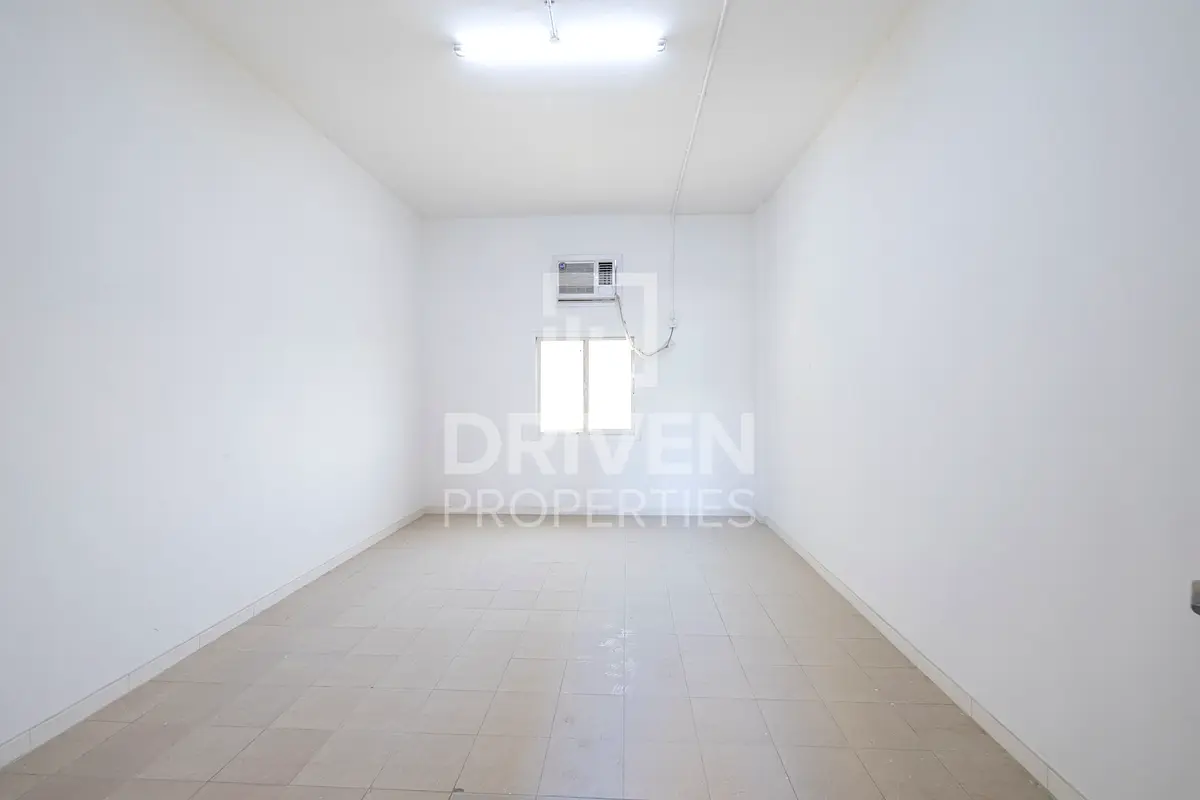 Well-maintained Labour Camp with 75 Room