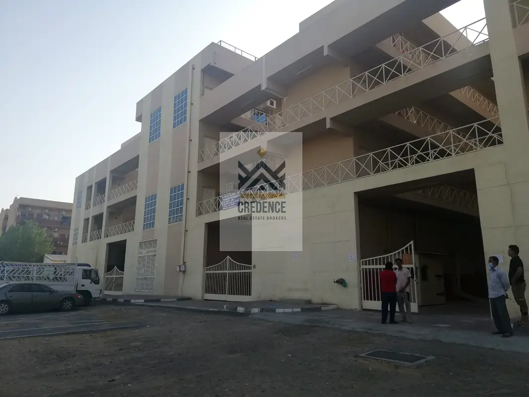 WELL MAINTAINED  | SPACIOUS STAFF ACCOMODATION | PRIME  LOCATION | @ 1900 FOR 10 CAPACITY