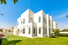 Stunning Villa | Corner Unit | Well Kept