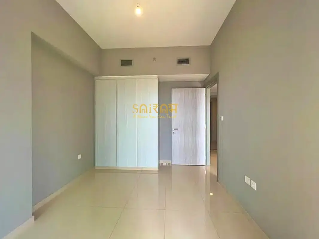 One Bedroom - Pool View - Covered Parking - Swimming Pool