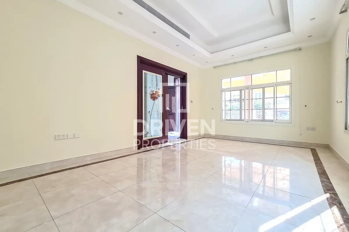 Rented | Custom Single Row | Park Facing