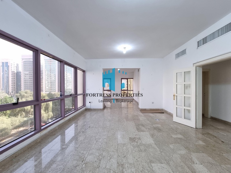 Wide Apartment | 4 BR + 4 Washrooms + Wardrobes | NEAR ELECTRA PARK