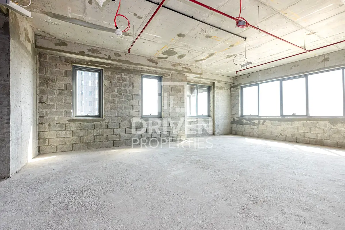 Bright With Canal Views | Prime Location