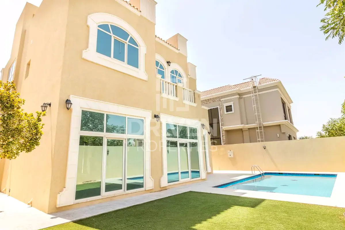 Custom Build 5 Bed Villa with Park Views