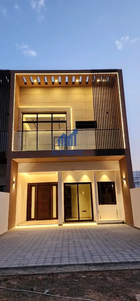 Spacious 4 BR + Maids Townhouse | Balcony | Allotted Parking