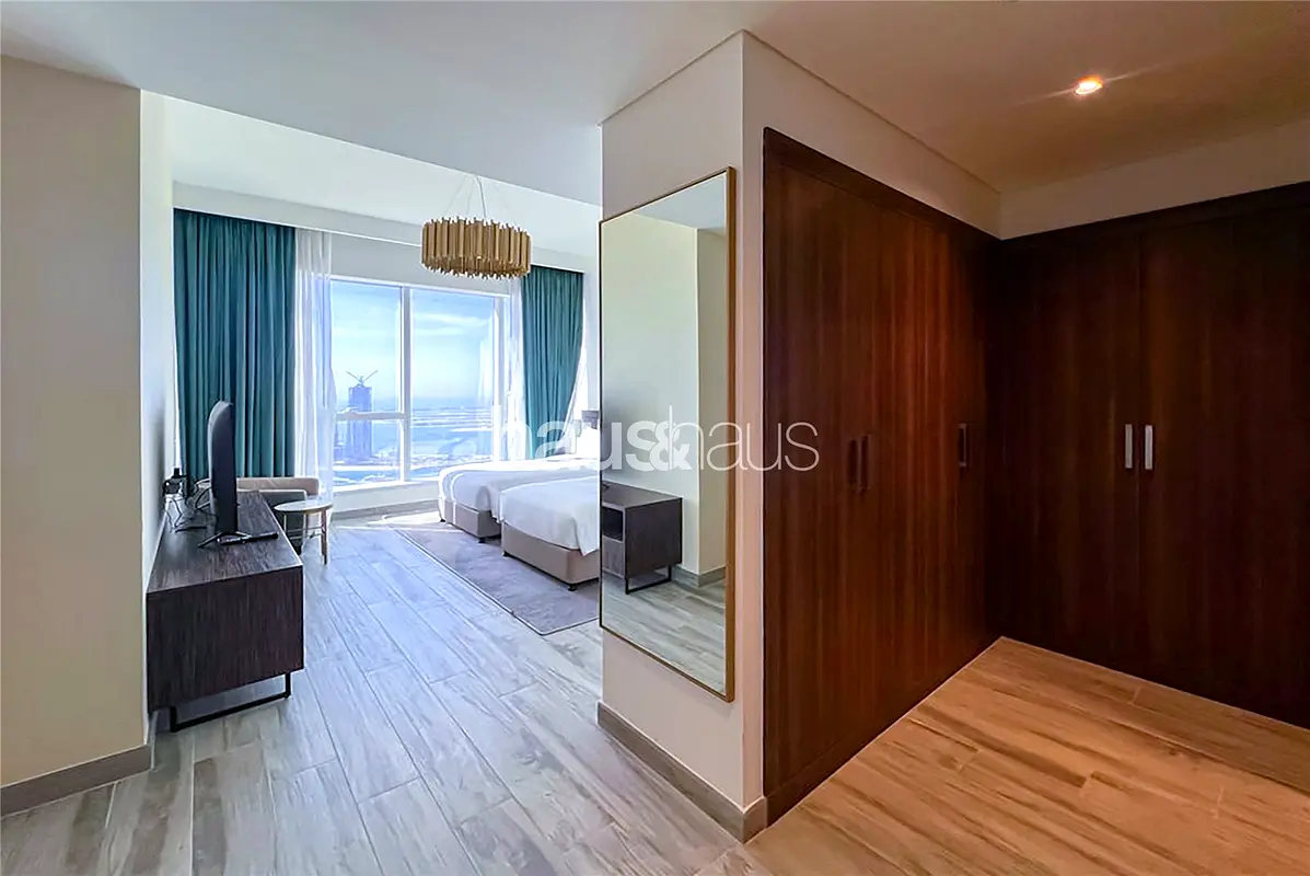Imagine waking up to the views of the Palm!