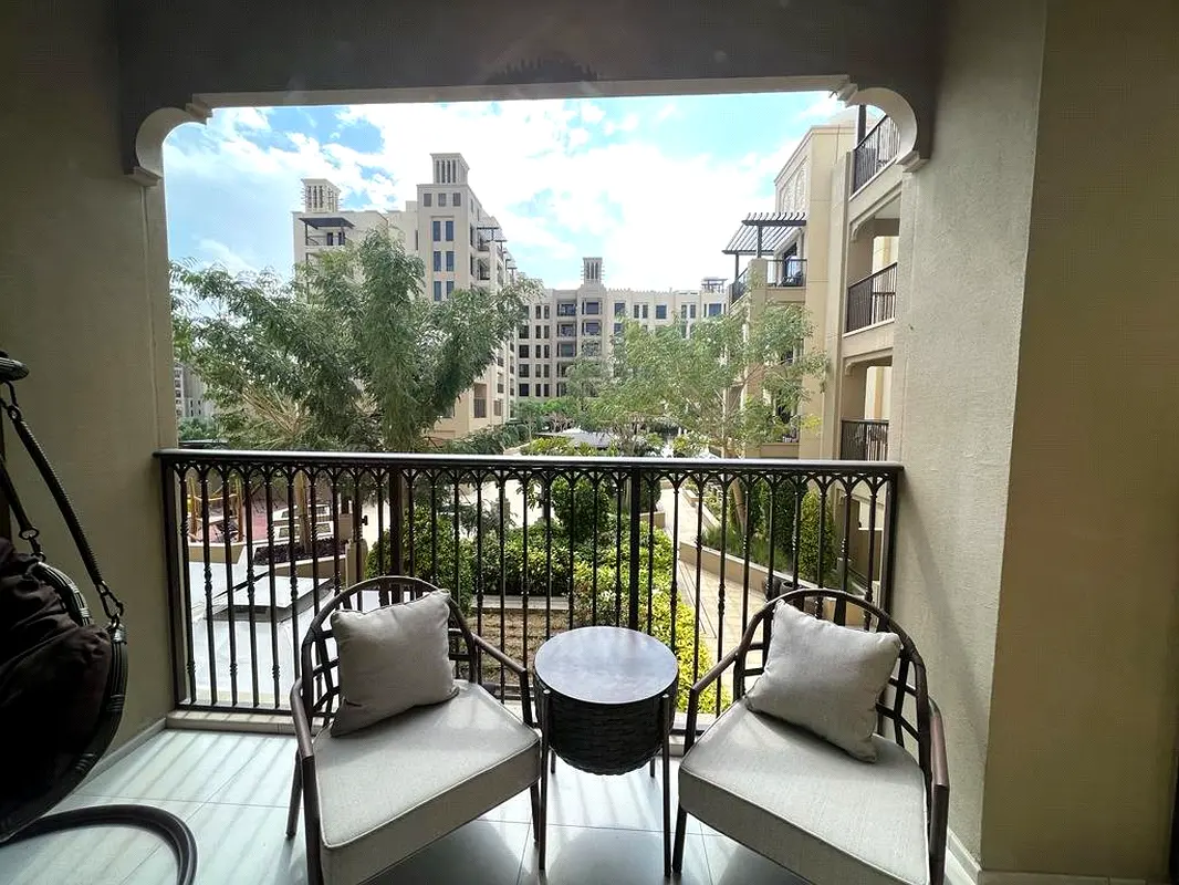 Modern | Furnished | Vacant Now