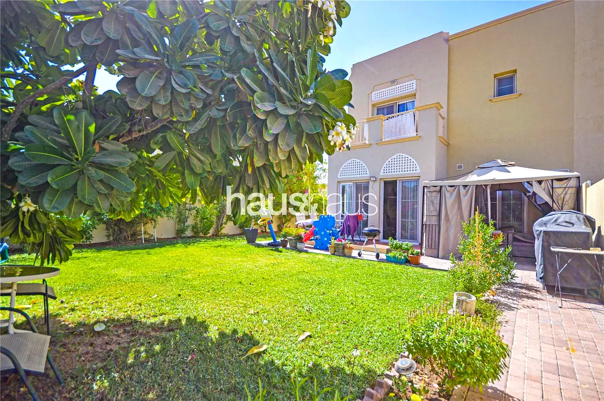 Plot size 4,061 sq.ft | Single Row | Type 3E