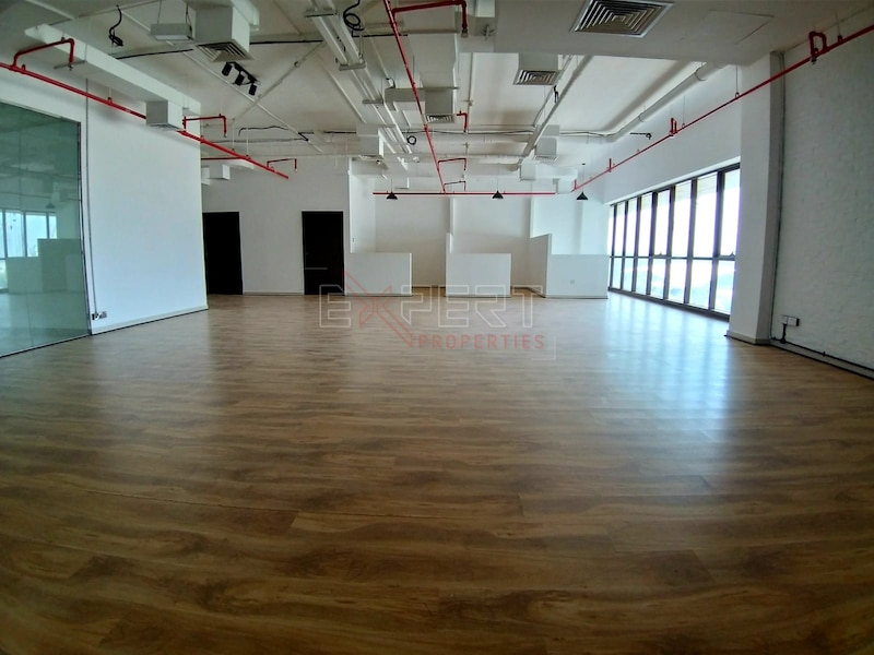 Fully Fitted With Partition | Huge Space | Multi purpose