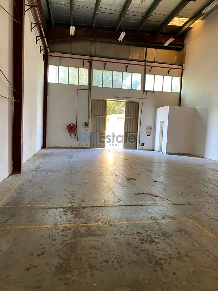 140,000 Sqft Plot 90,000 sqft Warehouse for Sale in DIP Full Rent out