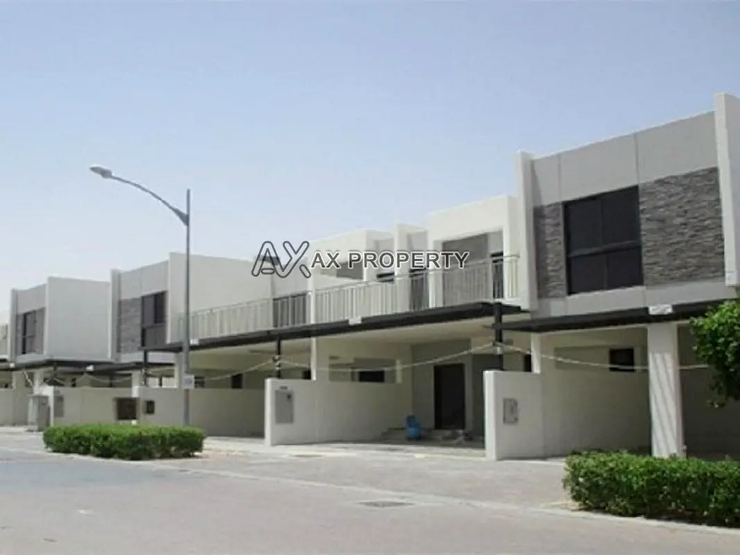 BEST OFFER | Single Row | 5 Bed Townhouse | No Commission