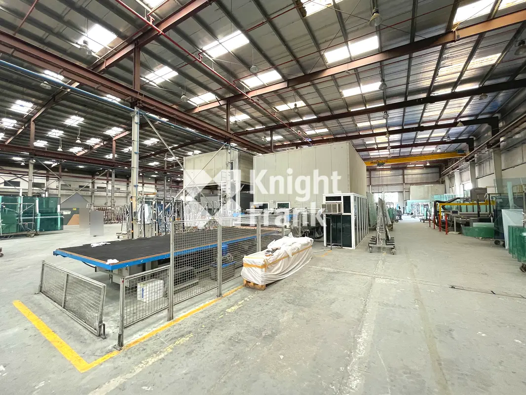 Electrical 3,8 MW | Eaves Height 10.5m | Factory