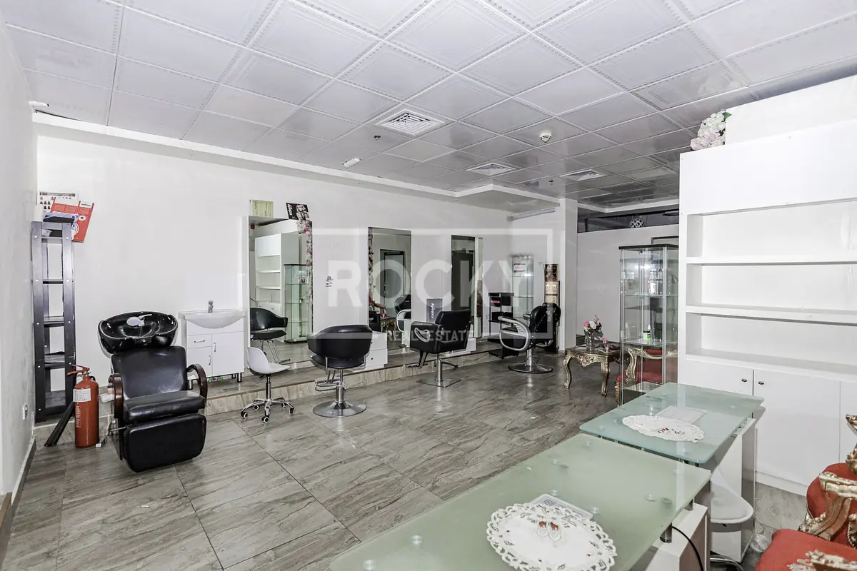 Fitted Office | with Pantry |  Chiller
