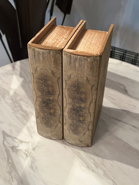 Book boxes set of 4