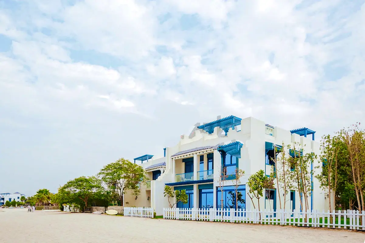 Directly Beach Access | Upgraded | Garden | Vacant on Transfer  | Corner Unit