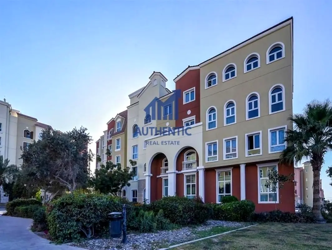 Near Metro| Built in  Wardrobes| Ready to Move |4 Chqs