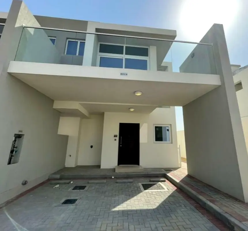 3 BR Luxury Villa with Modern Finishing at Damac Hills 2 - 900K only