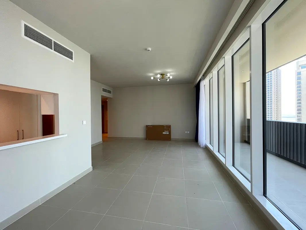 Unfurnished with Fully Equipped Kitchen