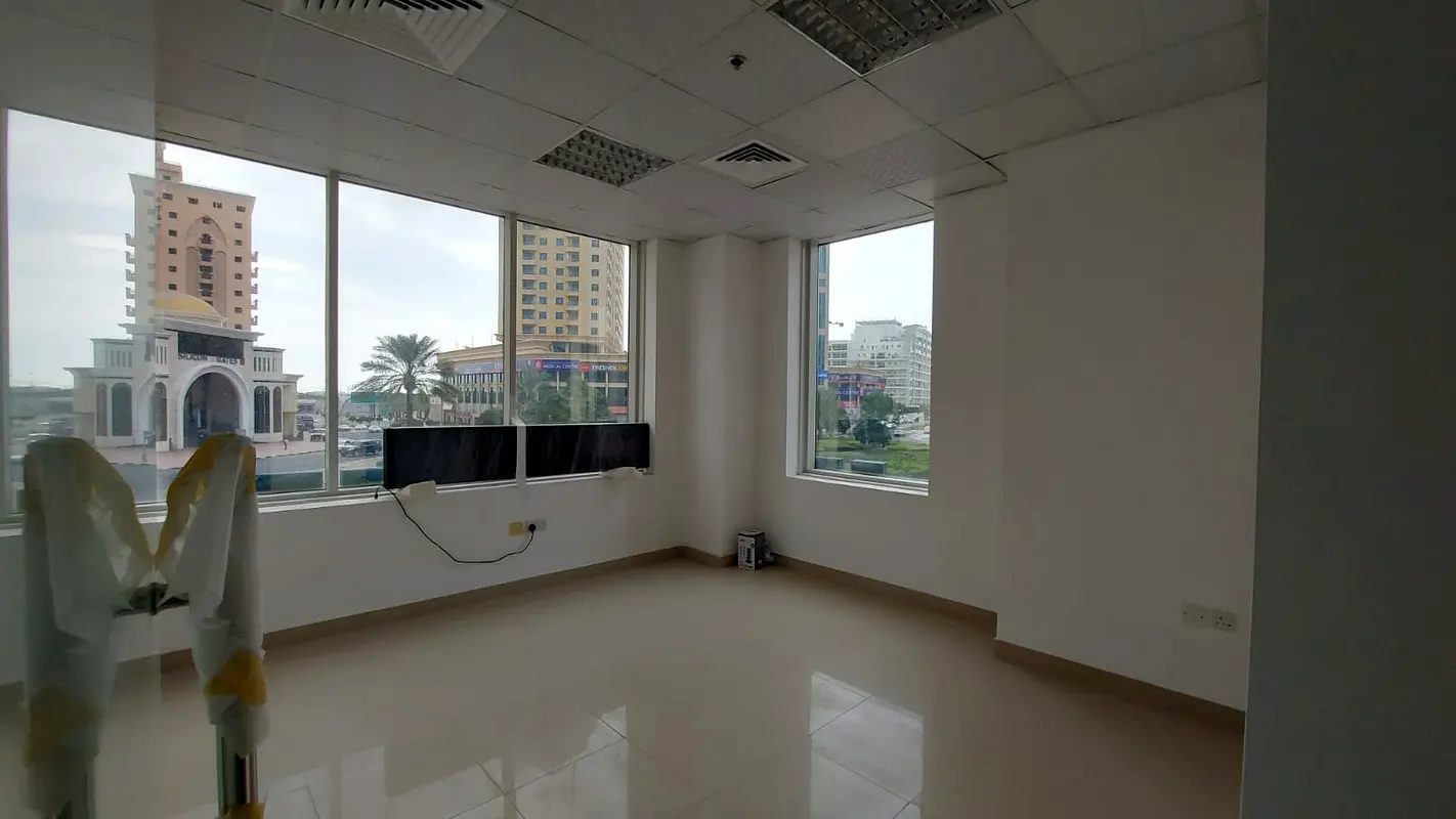 OFFICE FOR SALE | SEMI FITTED | PRIME LOCATION