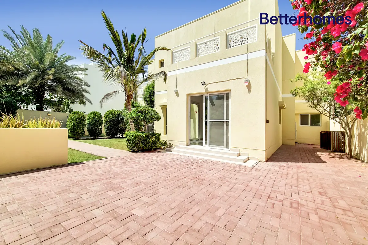 Landscaped Garden | Large Kitchen | Upgraded