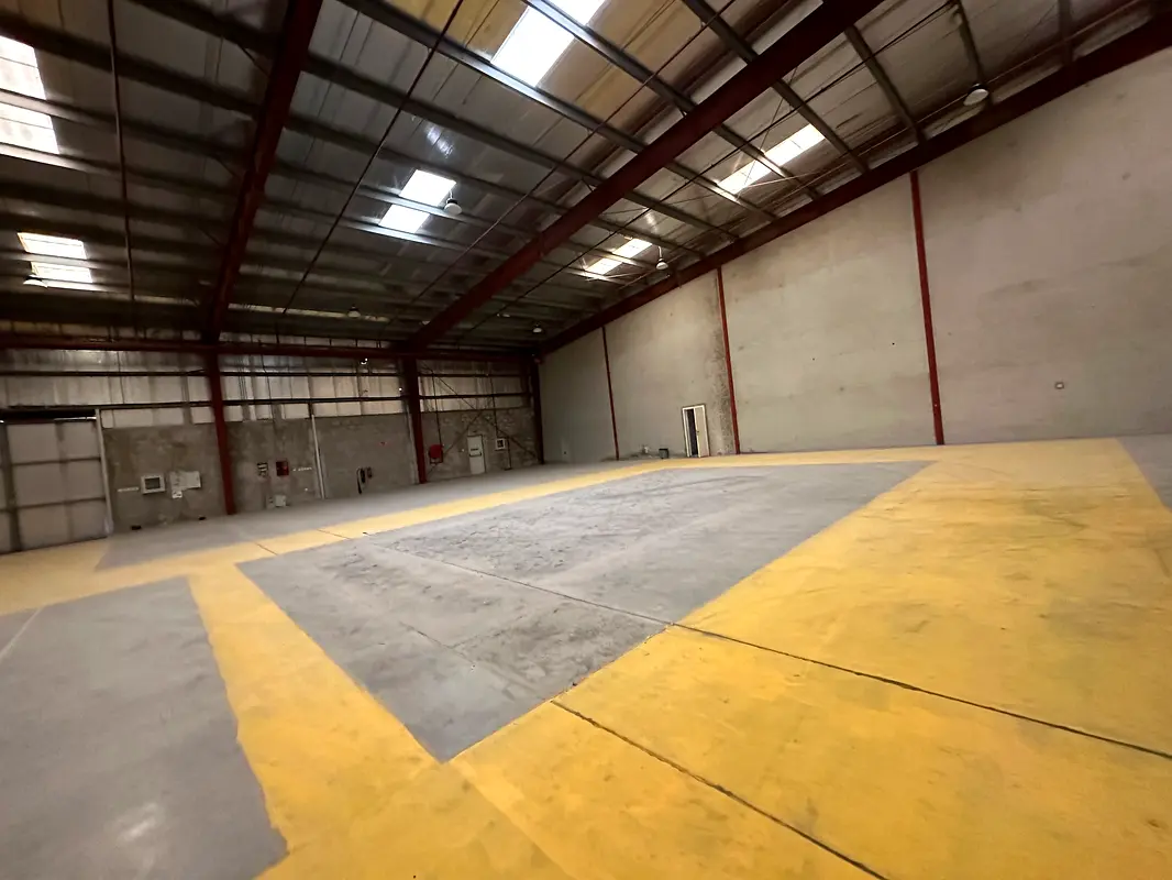 12 cheques| 45 KW POWER|Brand New High Ceiling