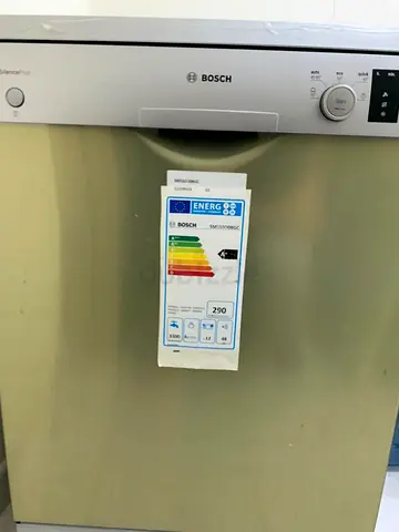 BOSCH 5 Programmes Dishwasher SMS50D08GC Silver  10 MONTHS OLD FREE DELIVERY +WARRENTY