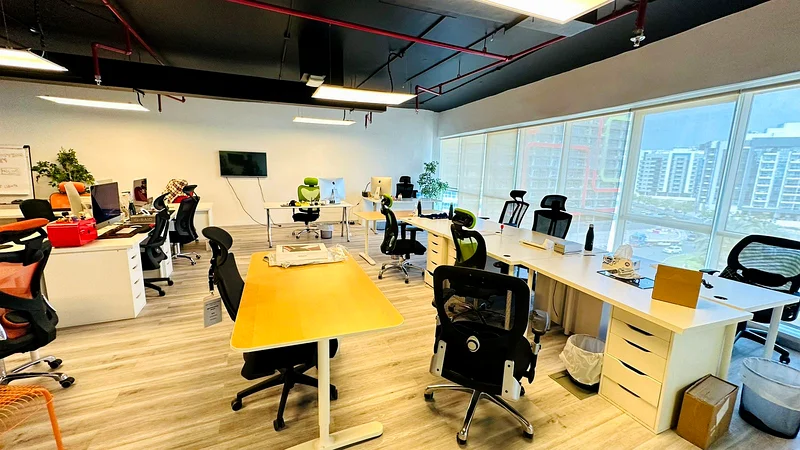 OFFICE FOR SALE | PRIME LOCATION | RENTED UNIT