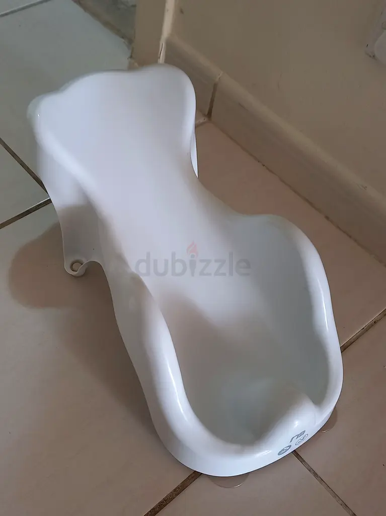 Baby bath seats x2