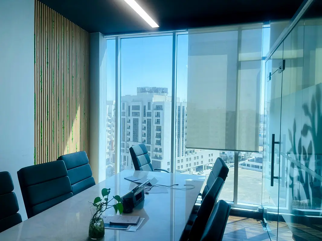 Investor offer!!! 795 sqft  office for sale in Lynx tower