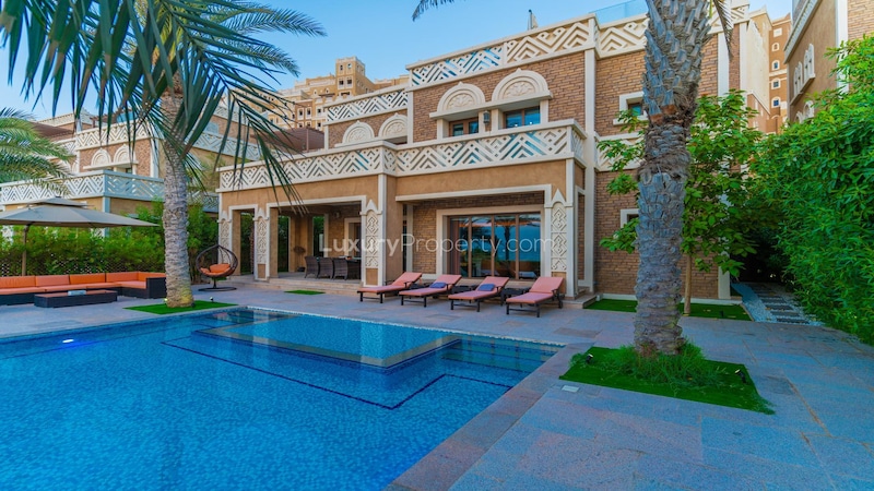 Exquisite Designer Furnished Villa | Full Sea View