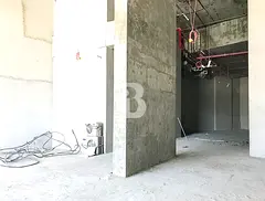 Road Facing Unit | Busy Community | Shell N Core