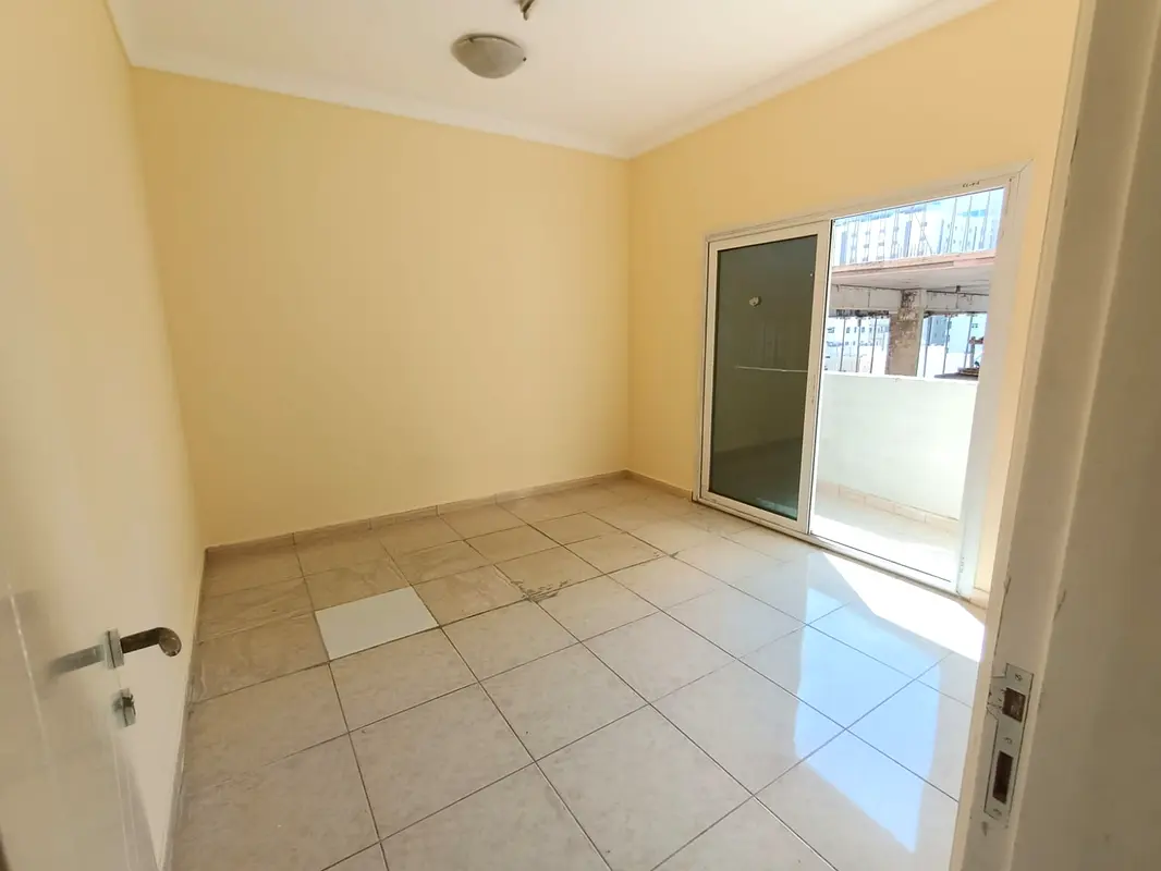 NO Deposit Beautiful Apartment 1BHK With Balcony Close Hall Only 16k*