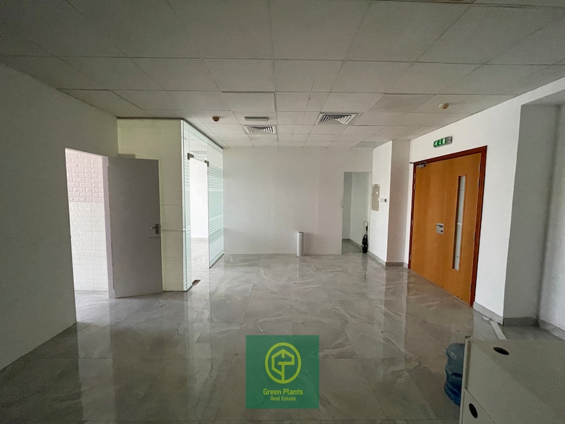 Sheikh Zayed Road 700 Sq. Ft office chiller free A/C with One parking
