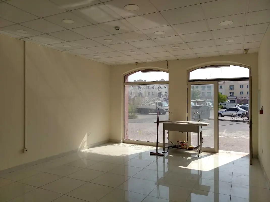 Shop in 1 , 4 , 6 or 12 Cheques  Near Dragon Mart