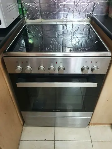 Siemens 60 X 60 cm 4 Ceramic Zones Ceramic Electric Cooker, Silver HK5P10050M, FREE DELIVERY +WARREN