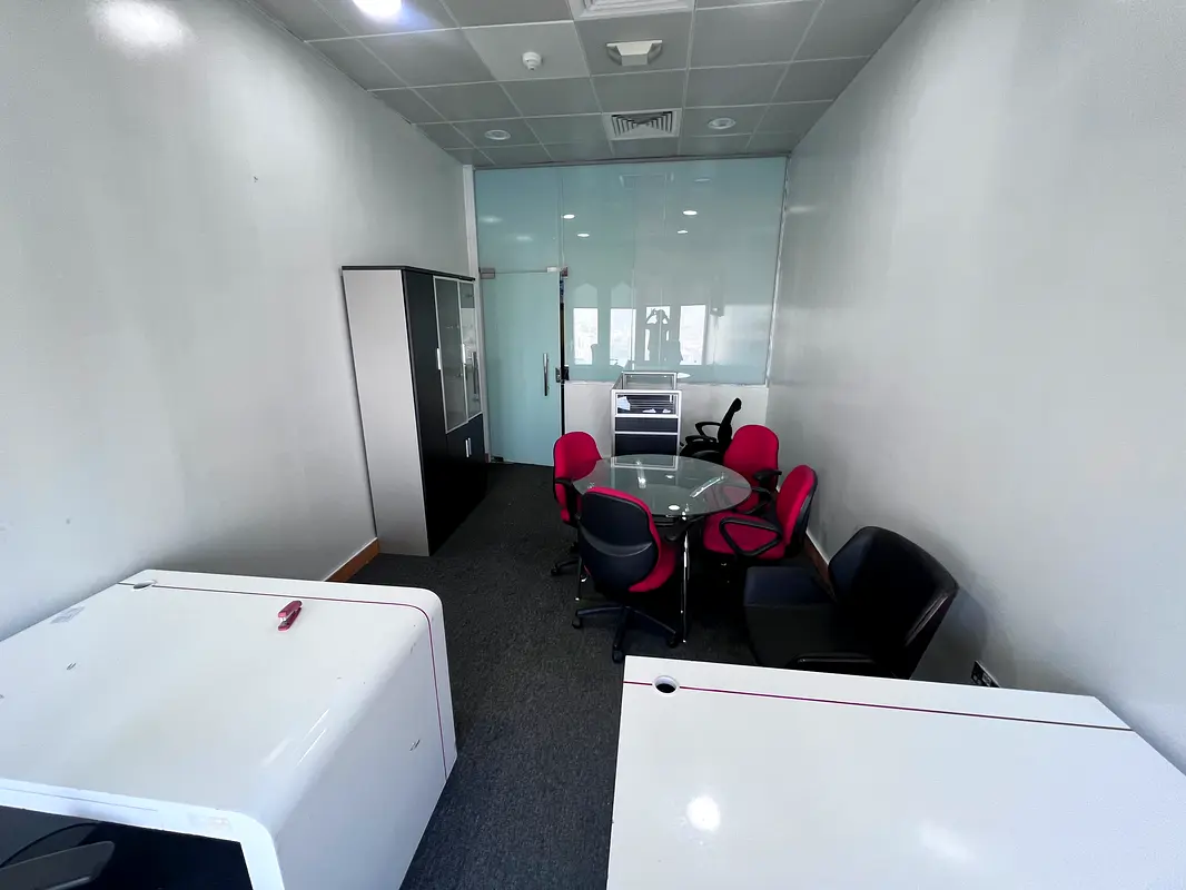 Fully Furnished ,Chiller Free 3000 SQFT  With Direct Sea View