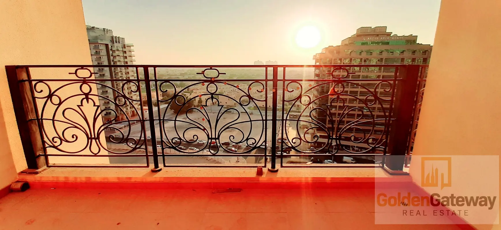 VACANT - Higher Floor Spacious Lay out Very Bright