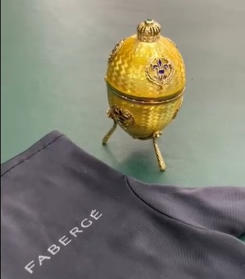 Fabergé 18 Kt Gold Egg Enamel / Victor Mayer (AED 185K)