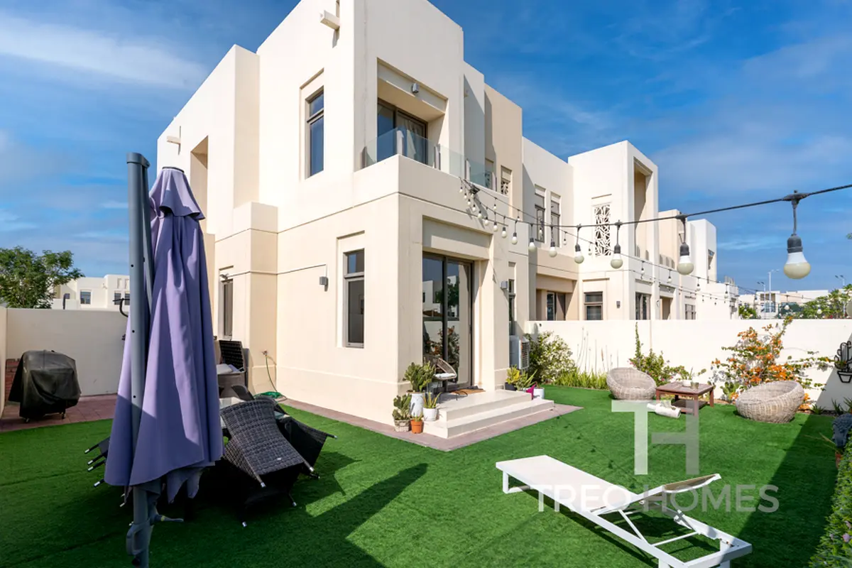 Park Facing | Vacant May | Large Plot