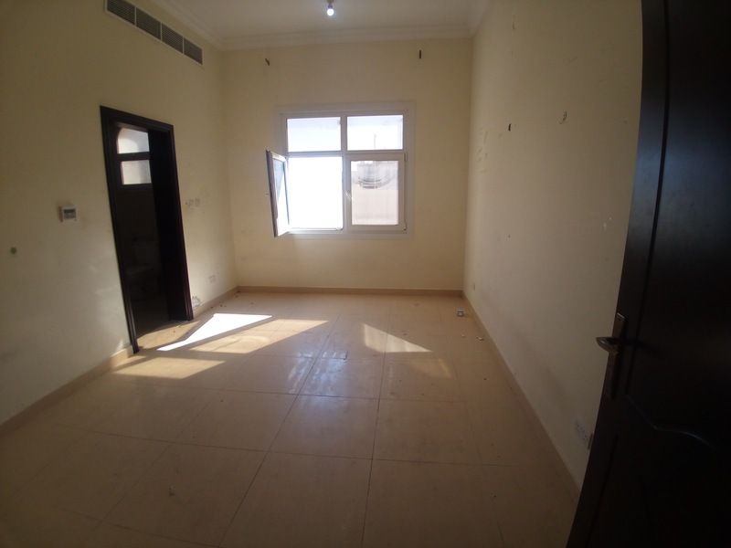 BRIGHT 1 BHK WITH GOOD FINISHING FOR RENT IN A FAMILY VILLA AT MBZ CITY