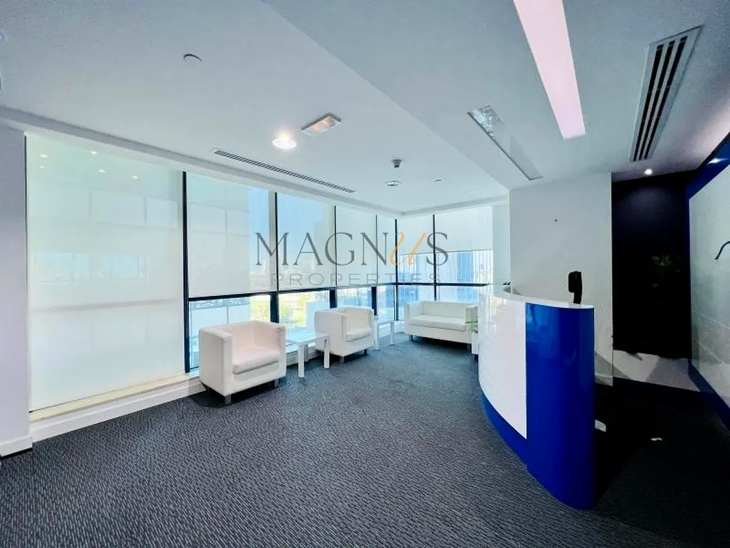 Furnished | Partitioned | Close to Metro