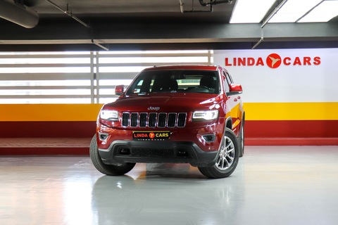 AED 1,095 monthly | Agency Service Contract | Flexible D.P. | Jeep Grand Cherokee Laredo 4x4 2015