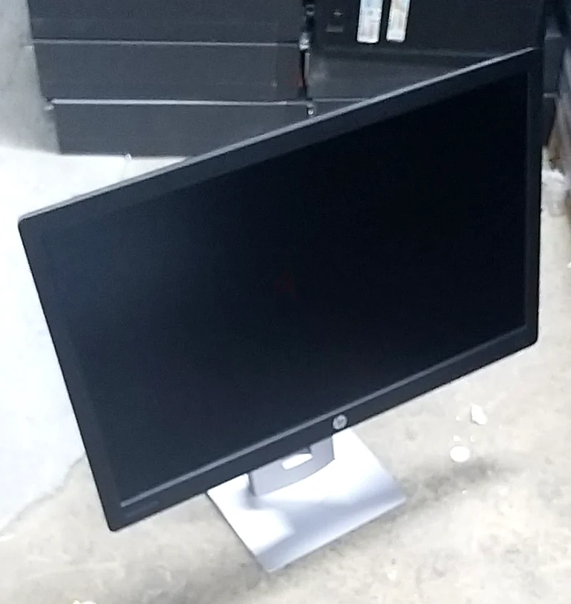 شاشة HP مقاس 24 بوصة، لوحة IPS، دقة Full HD، شاشة LED مع HDMI + حامل هيدروليكي، الموديل رقم E23263256598809091112