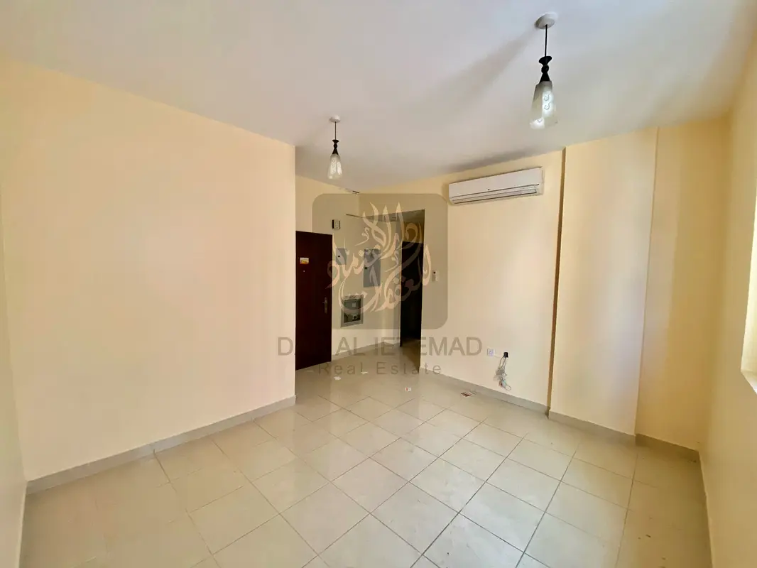 SPACIOUS 2BHK | FAMILY ONLY | PRIME LOCATION