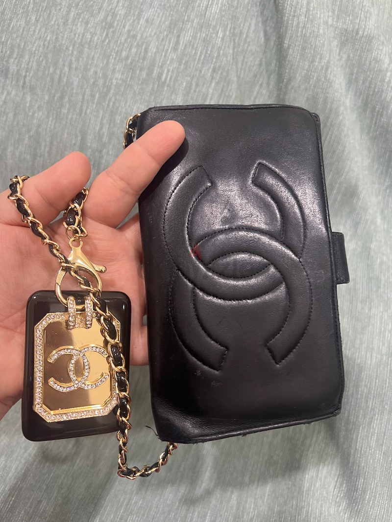 Chanel wallet authentic