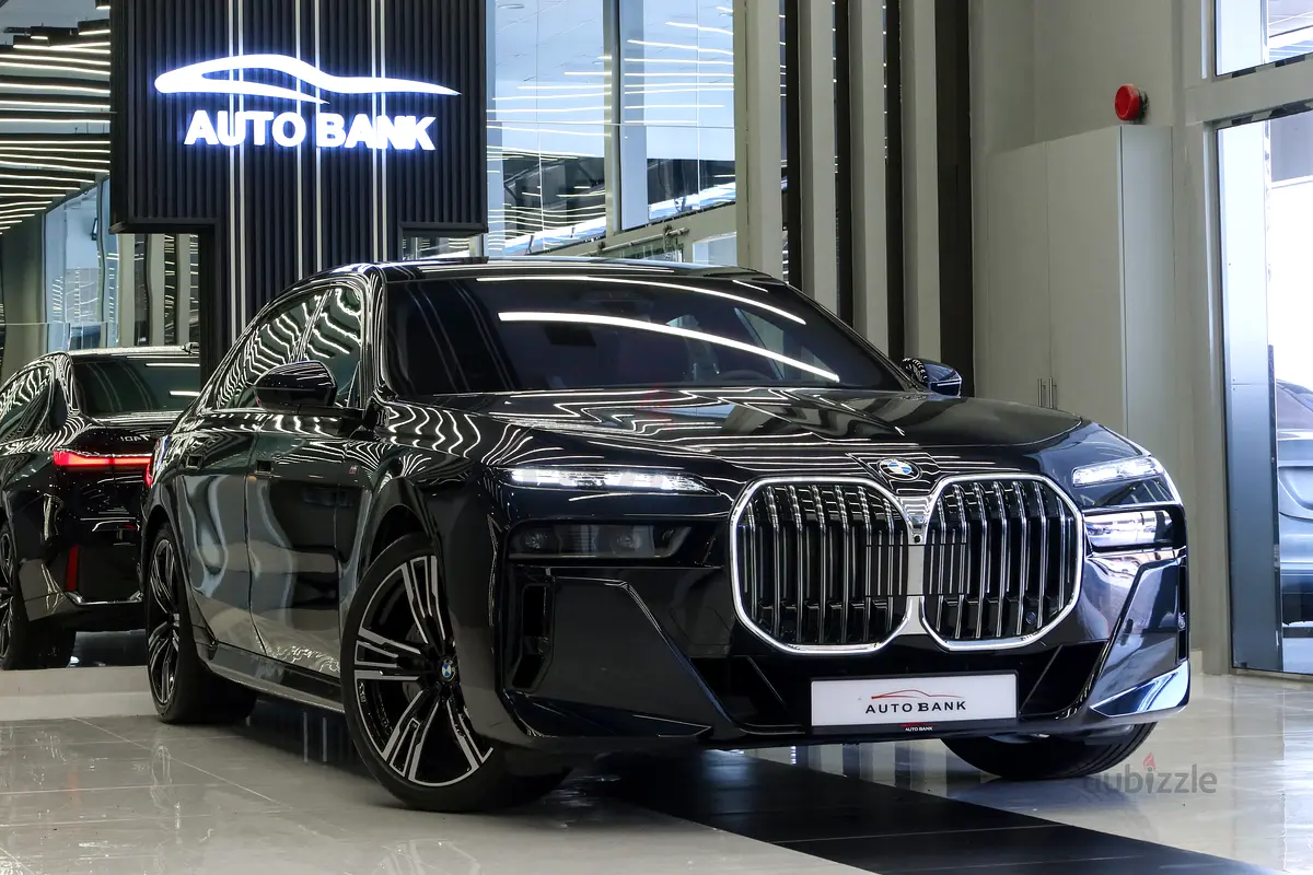 BMW 740I GCC Specs 2023 KM0 -warranty + service contract- | dubizzle