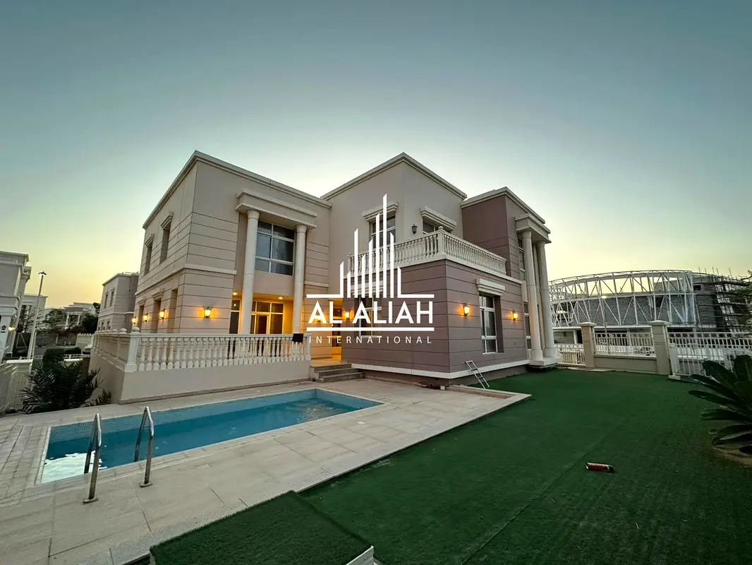 Luxury 5 Bedroom Corner Villa I Private Pool I Maid Room Driver Room I Garden Area I