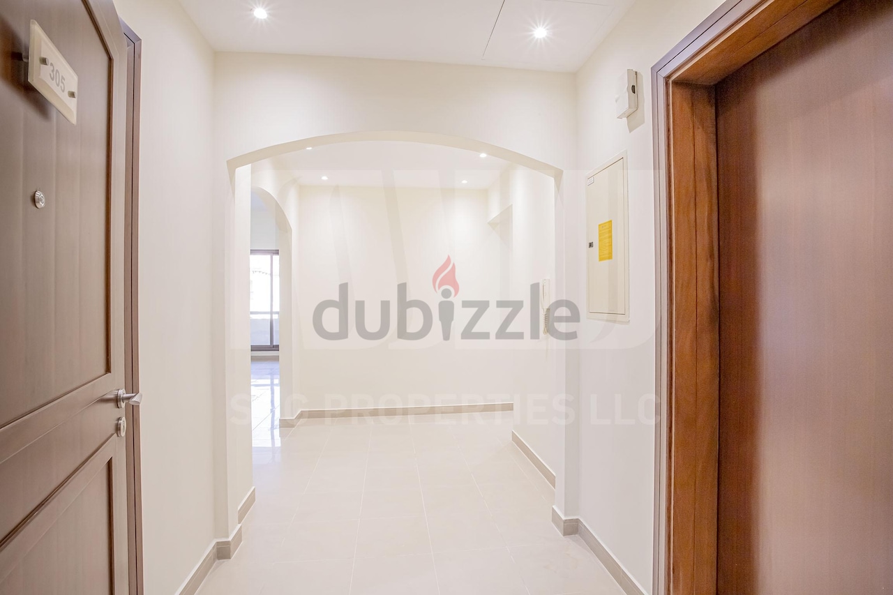 Hot! 2 Bhk Near To Dhcc Metro For Family @aed100,000/-yr.