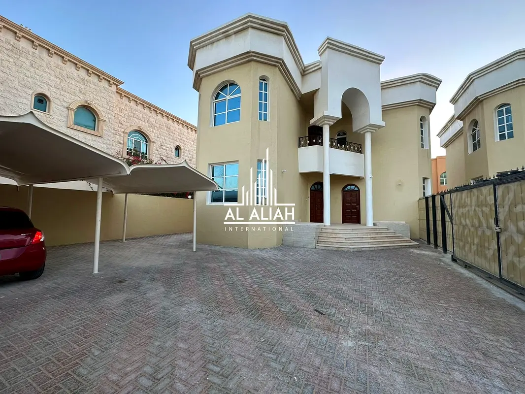 STAND ALONE | 5BHK VILLA | PRIME LOCATION